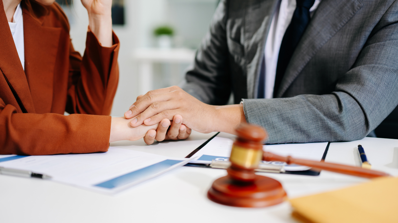 Opinia prawna w sprawie czyli jak kupić spokój decyzyjny w firmie