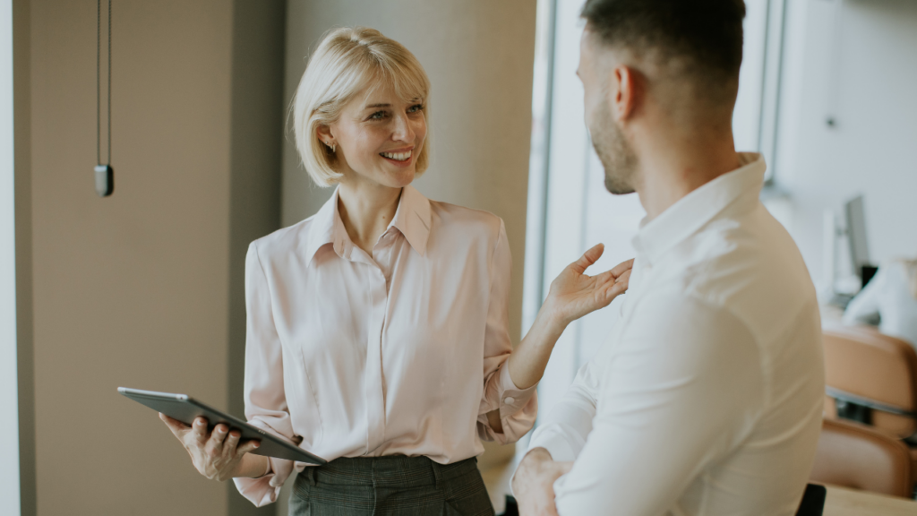 Głupie pytania są tańsze niż naprawianie skutków złej decyzji.